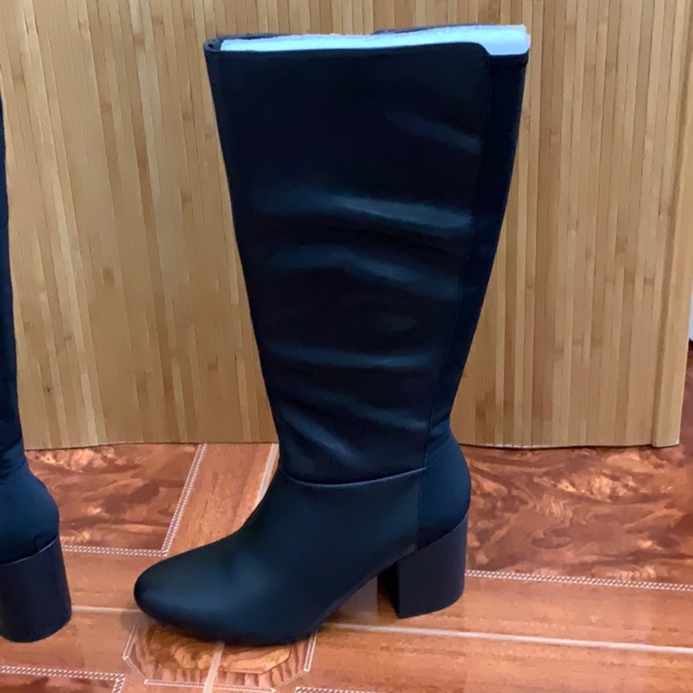 Me Too brand tall leather boots